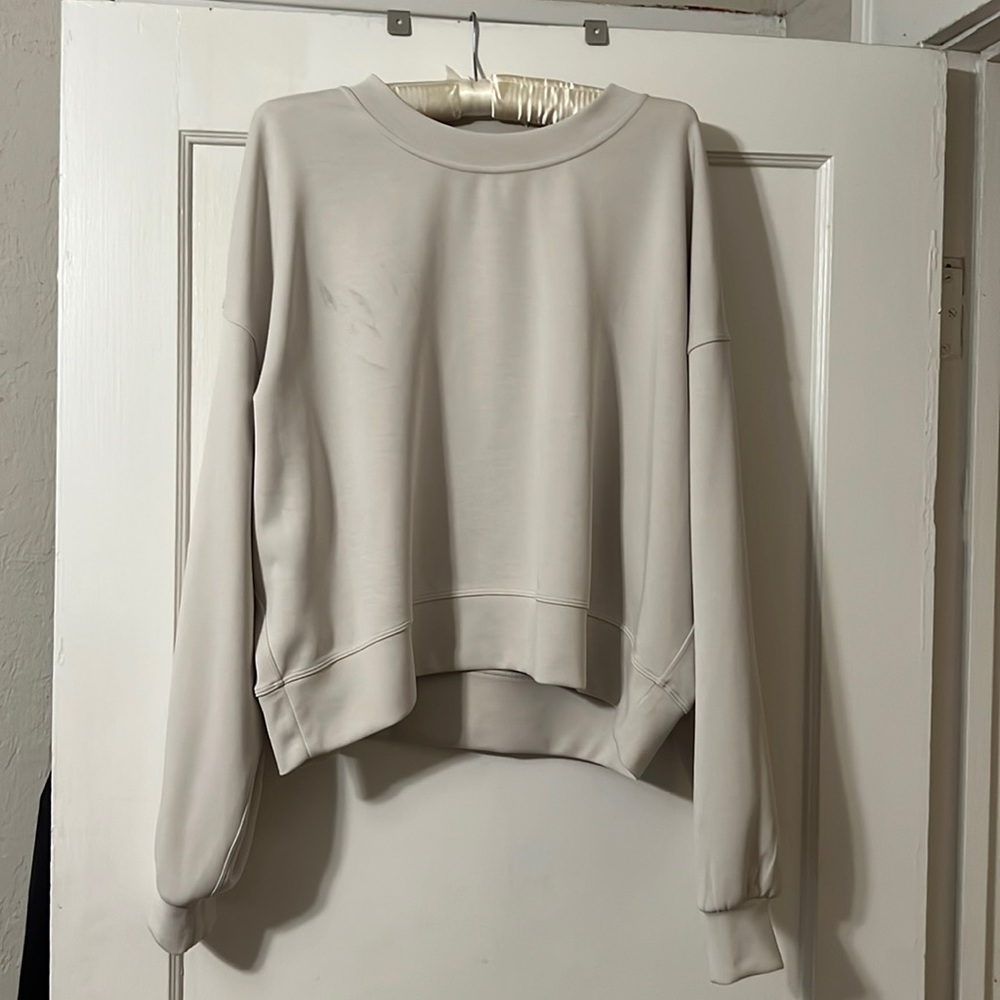 Lululemon softstreme crew